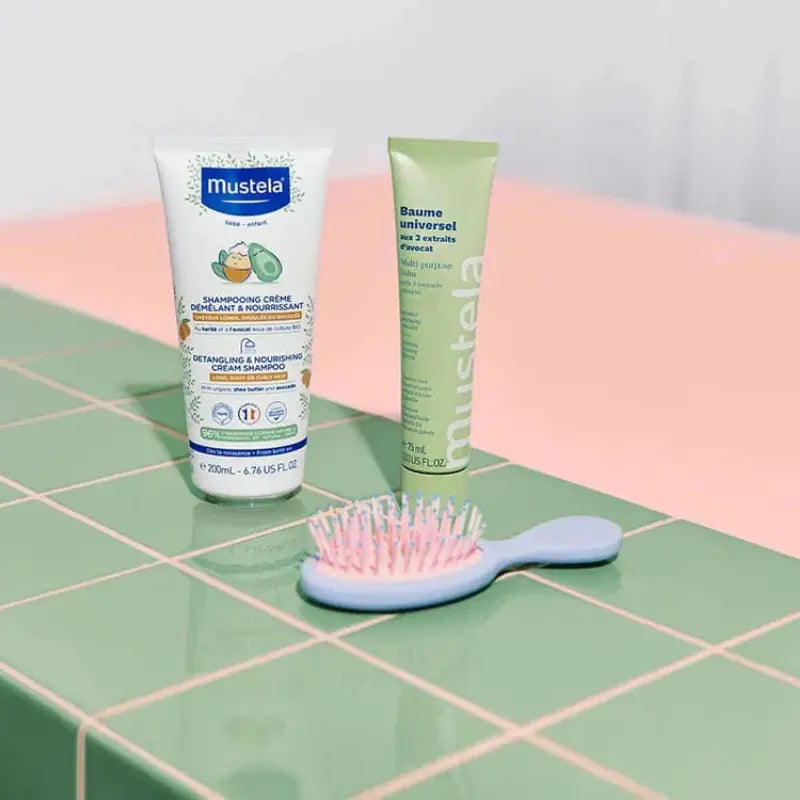 Mustela Shampooing Crème Démêlant et Nourrissant Cheveux Bouclés 200ml - Image 4