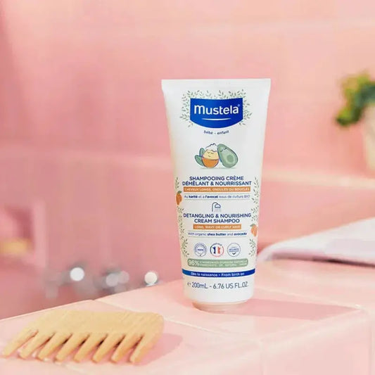 Mustela Shampooing Crème Démêlant et Nourrissant Cheveux Bouclés 200ml - Image 3